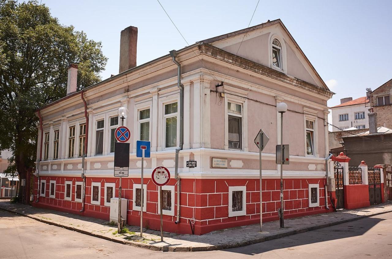 Nomado Hostel Varna Exteriör bild