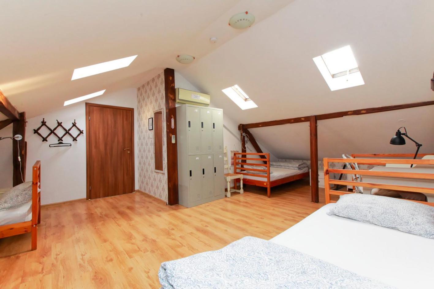Nomado Hostel Varna Exteriör bild