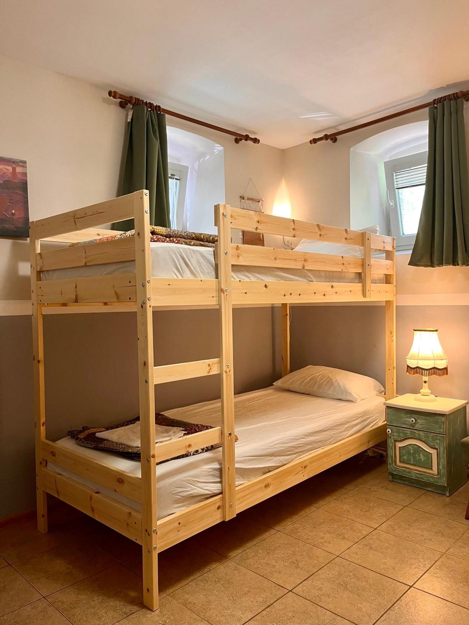 Nomado Hostel Varna Exteriör bild